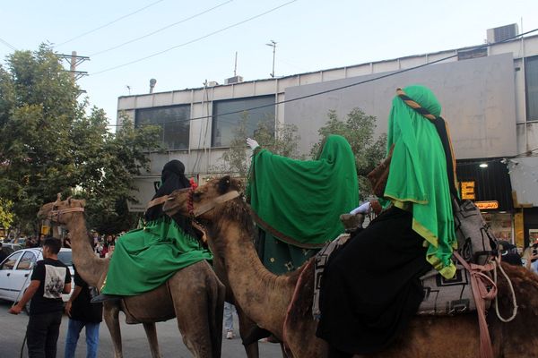 حرکت نمادین کاروان اسرای کربلا در فردیس