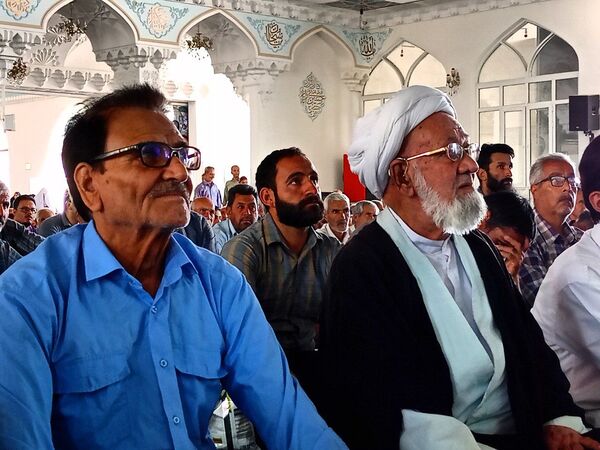 نماز جمعه؛ خواستگاه عبادت و سنگر علم و سیاست 