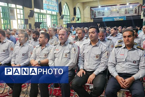 مراسم سالروز شهادت شهید بهشتی و ۷۲ یار انقلاب و چهلمین روز از شهادت رییس‌جمهور و شهدای خدمت در ورامین