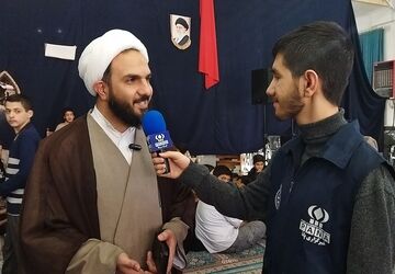 اعتکاف نوعی خلوت‌گزینی با خداست 