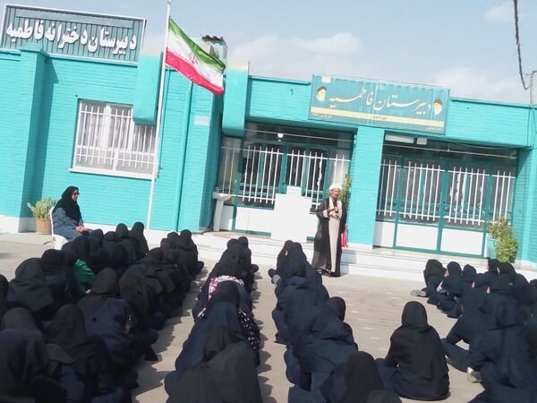 برگزاری گفتمان مهدوی در دبیرستان فاطمیه