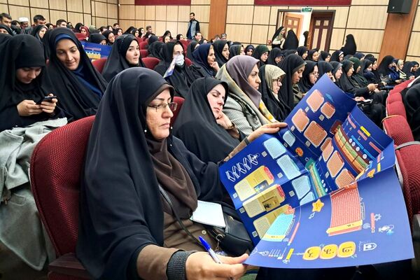 گردهمایی توجیهی «افق نو در تربیت» با تمرکز بر طرح ایرانمون