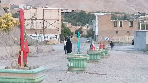 نمایشگاه شهدایی وروایتگری راوی دفاع مقدس در گلزار شهدای شهر بار نیشابور 
