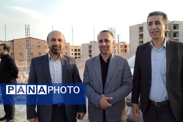 بازدید مسئولان با هدف بررسی نیازهای آموزشی از مدارس پیشوا