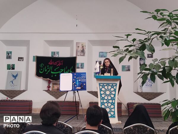 آغاز به کار انجمن تخصصی شعر و ادب دانش آموزی یزد