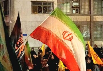 اتحاد ملت در خون‌خواهی امام شهید