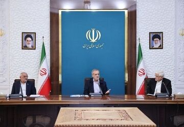 تاکید رئیس‌جمهور پزشکیان بر تعیین تکلیف وضعیت نیروهای قراردادی