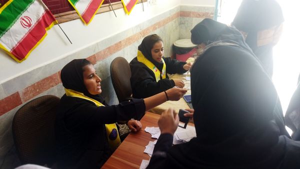 بیست و هشتمین دوره انتخابات شورای دانش آموزی در دبیرستان حجت‌ الاسلامی