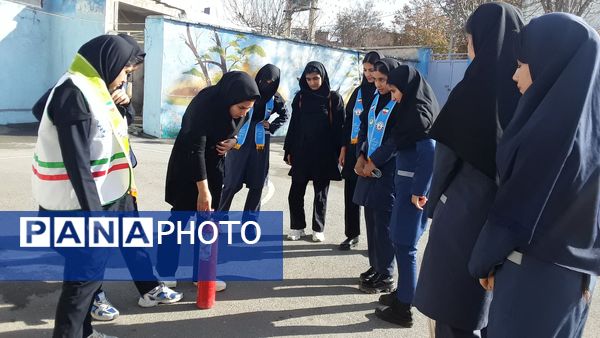 مانور زلزله؛ تمرینی برای زندگی