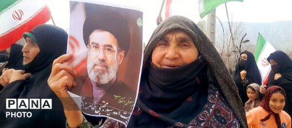  دست خدا عیان شد خامنه‌ای جوان شد 