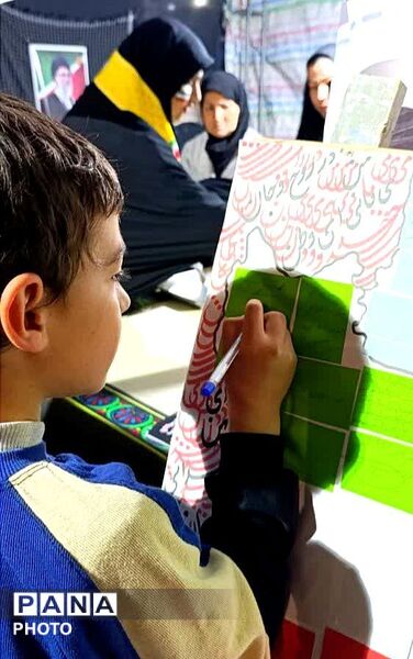 برپایی موکب سازمان دانش‌آموزی در حاشیه اجتماعات جنگ رمضان در همدان