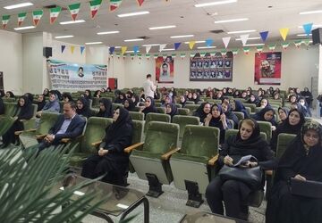 جلسه آموزشی با موضوع مداخلات به هنگام در شناسایی کودکان دیرآموز در دوره پیش دبستان