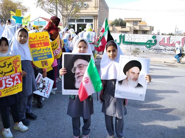 امروز صدای مرگ بر آمریکا در خیابان های شهر پیچید
