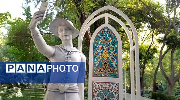 آیین بهره‌برداری از گذر صنایع دستی اصفهان