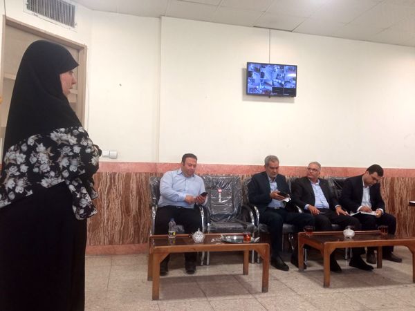 بازدید مدیر اداره ناحیه یک از دبیرستان گلشن آزادی