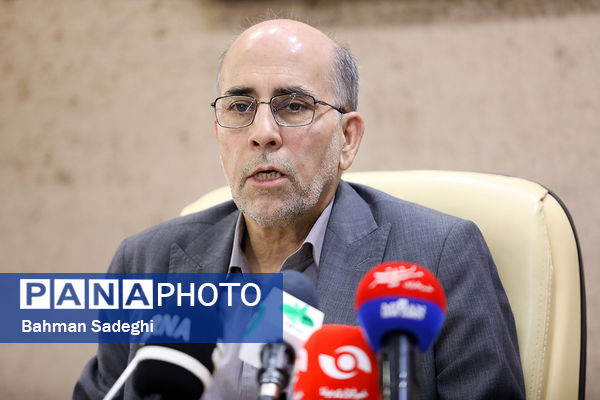 نشست خبری رئیس مرکز پزشکی حج و زیارت جمعیت هلال احمر 