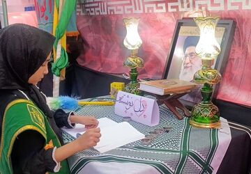 موکب‌های مذهبی در استقبال باشکوه زائران تشییع رهبر شهید