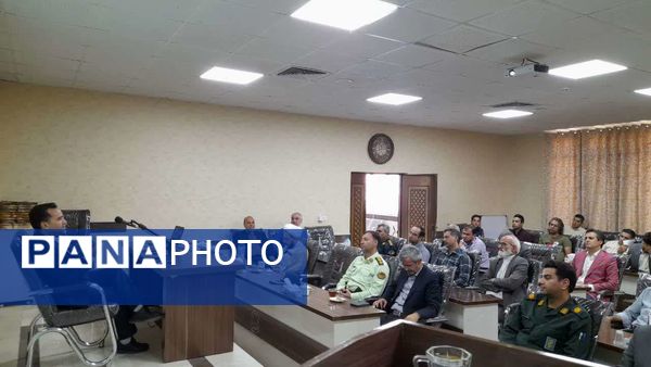تجلیل از ۲۱ شرکت تعاونی فعال شهرستان خلیل‌آباد به مناسبت هفته تعاون