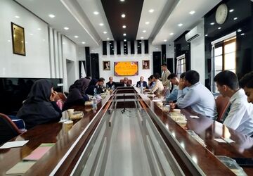 نشست مدیرکل آموزش و پرورش گلستان با شورای دانش‌آموزی بندرترکمن