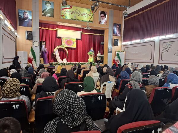 گرامیداشت روز مادر مدرسه دخترانه ۱۷ شهریور 