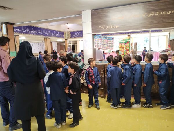 نمایشگاه کتاب کانون مهدیه همدان