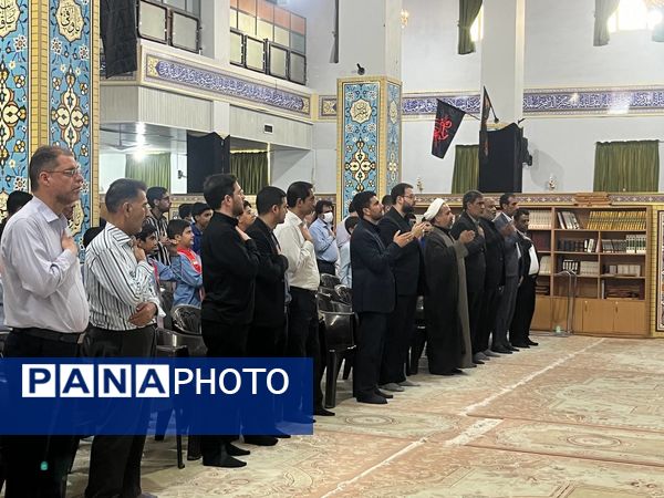 حضور قائم‌مقام معاون وزیر در سازمان دانش‌آموزی در  راهپیمایی ۱۳ آبان شهرک مروارید بندرعباس