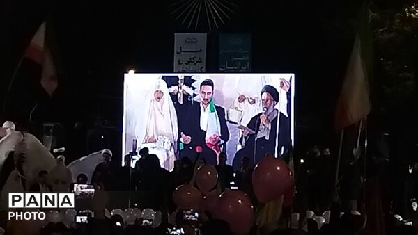 عقد دو جوان نیشابوری با نوای لبیک یا خامنه ای 