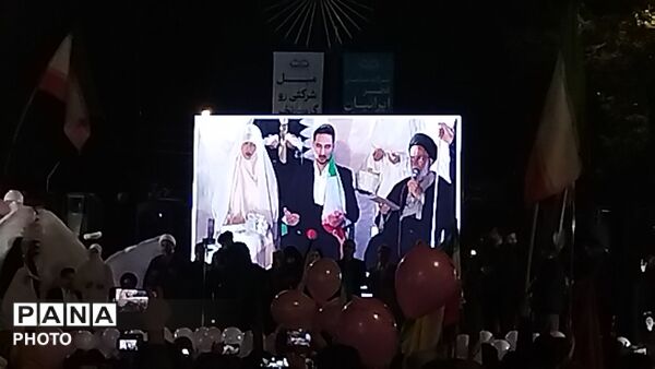 عقد دو جوان نیشابوری با نوای لبیک یا خامنه ای 