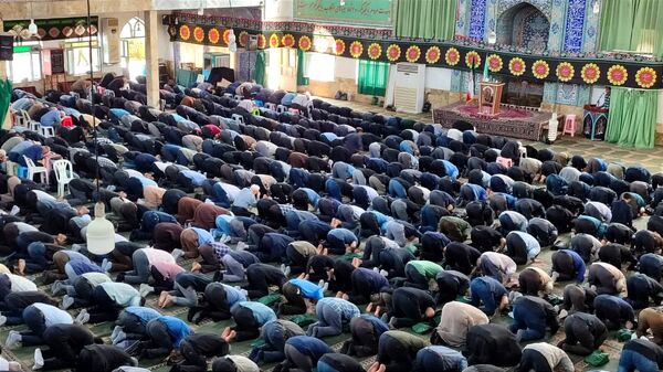 از محراب تا محرم؛ آغاز ماه عزاداری با نماز جمعه