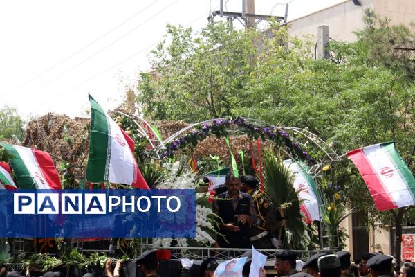 وداع باشکوه مردم دو استان با پیکر شهیدان اقتدار