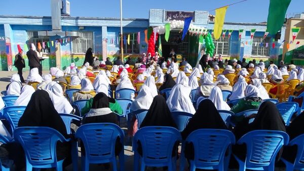 جشن حضور تا ظهور مدرسه شهید تقی پور ورزنه 