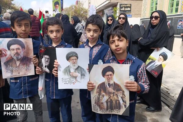 حضور دختران استهبانی به یاد دختران میناب در روز قدس