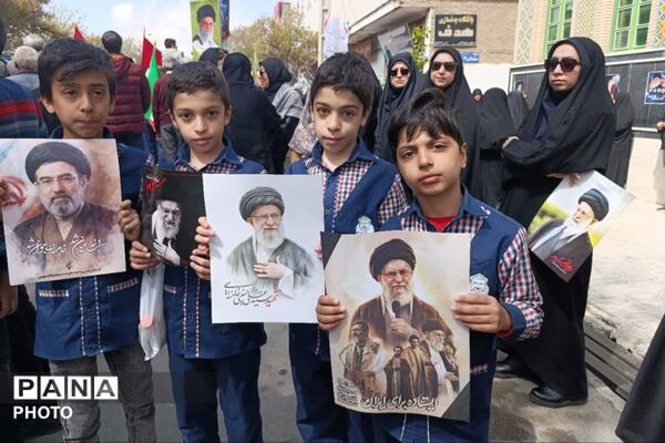 حضور دختران استهبانی به یاد دختران میناب در روز قدس