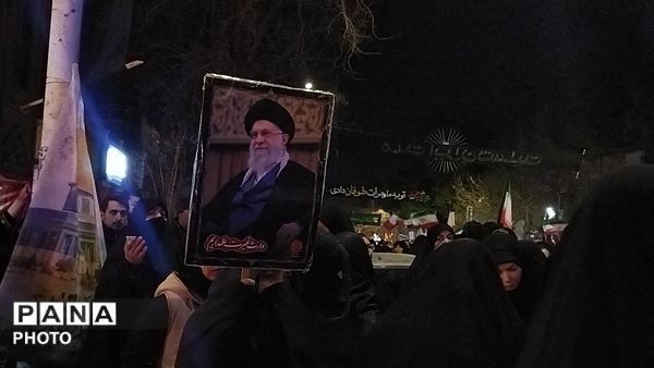 حماسه سازی مردم نیشابور در دوازدهمین روز از شهادت امام خامنه ای