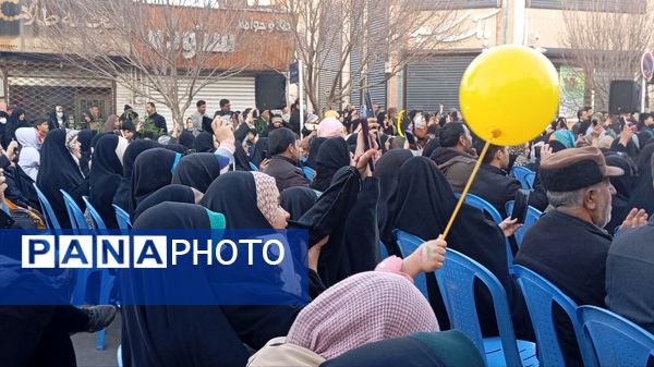 مهمانی کیلومتری اعیاد شعبانیه در خیابان امام خمینی نیشابور 