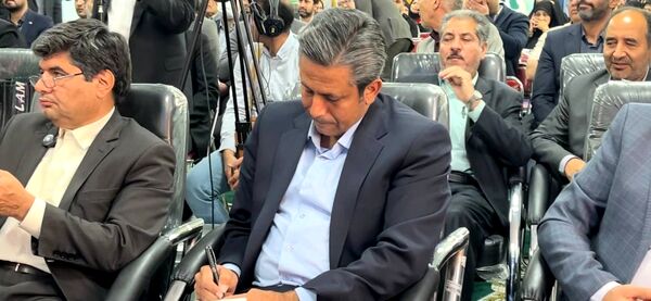 افتتاح پنل خورشیدی ۴۰ کیلوواتی در اداره آموزش و پرورش ناحیه ۷ مشهد