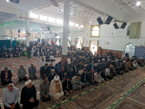 پایان یک ماه بندگی خداوند و نماز عید فطر در گناباد