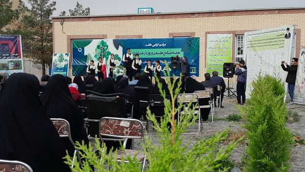 مراسم درختکاری در هنرستان استاد یوسفی مشهد 