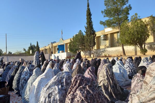 نماز عید فطر ۱۴۰۴ در روستای ظفرآباد شیراز اقامه شد