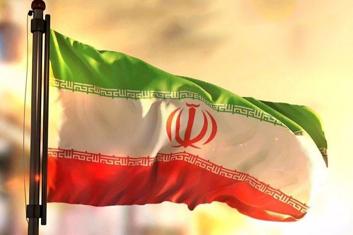 بیداری فطرت انسانی در برابر بهشت دروغین