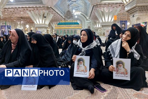 مراسم تجدید میثاق وزیر آموزش و پرورش و معلمان با آرمان‌های امام راحل و شهدا