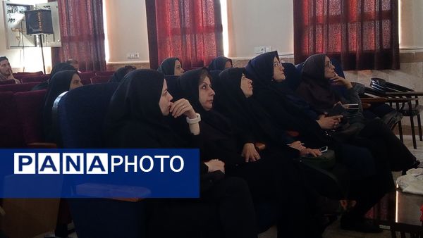 کارگاه آموزشی محیط زیستی برای مراقبین سلامت ناحیه هفت مشهد