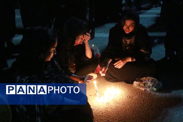 تجمع مردم بندرعباس برای جانباختگان بندر شهید رجایی