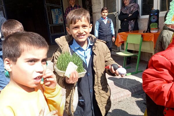 جشنواره «نوروز رنگارنگ» در دبستان شهید سلیمی جهرمی کهریزک