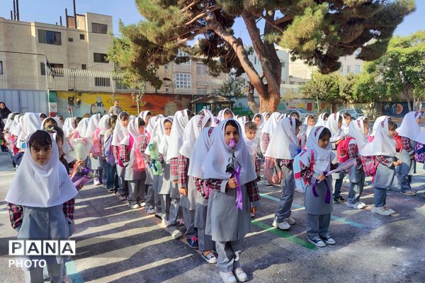 دومین رویداد گزارش تصویری پانا از نخستین روز حضور کلاس‌اولی‌ها در مدارس خراسان شمالی