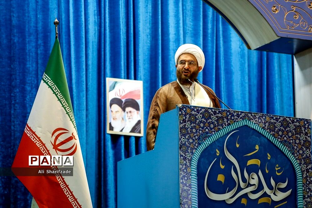 دشمن با جنگ شناختی به‌دنبال ایجاد آشوب ذهنی و استحاله هویتی است