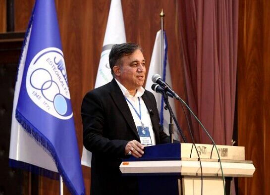 تاجرنیا: یا ادامه کامل لیگ یا اعلام قهرمانی استقلال