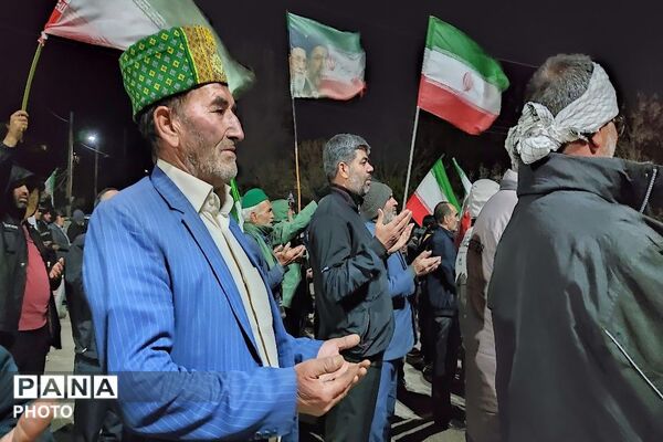 هستیم بر عهدی که بستیم