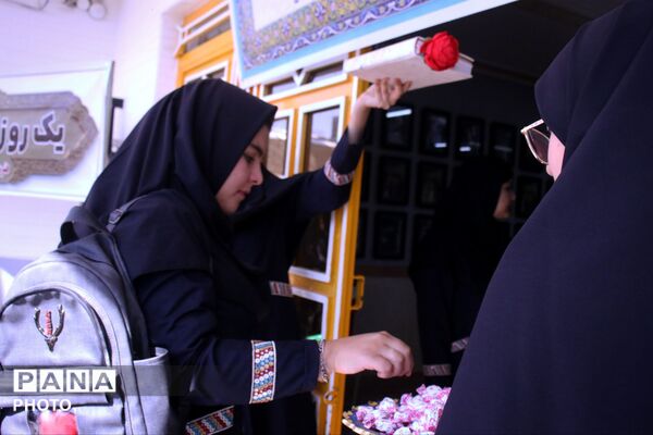 «یک روز با هنرستان مــــن» در هنرستان شهید سادلجی شهرستان کبودراهنگ 