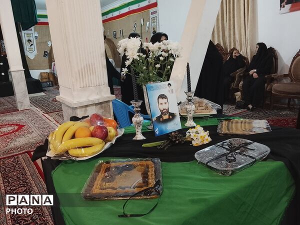 مراسم هفتم شهید یاسر زروندی در مسجد امام حسین (ع) 